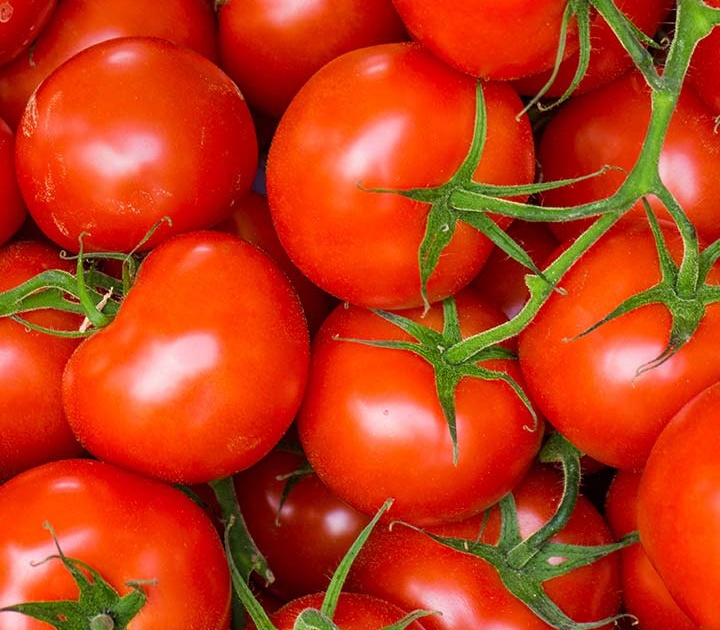  A large influx of tomatoes from the region | परप्रांतातील टमाट्याची मोठी आवक