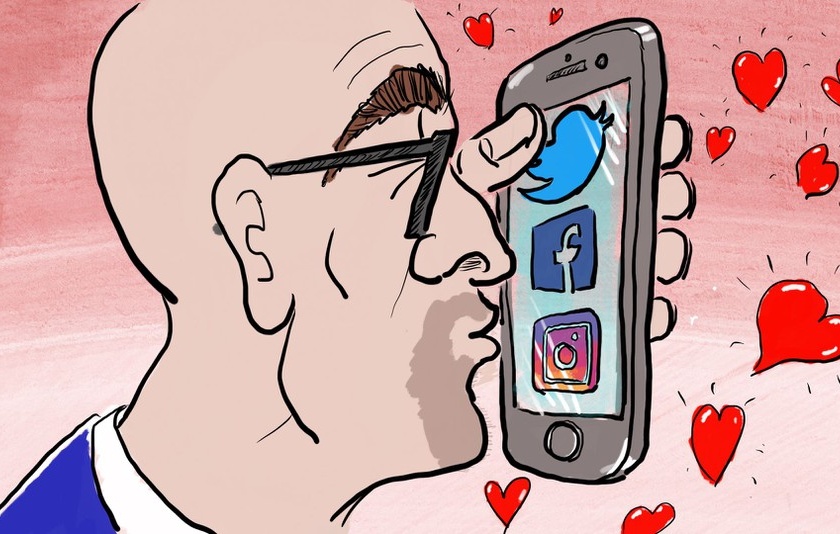 Pink Friendship on Social Media? Just look around | सोशल मिडियावरची गुलाबी मैत्री? जरा जपूनच