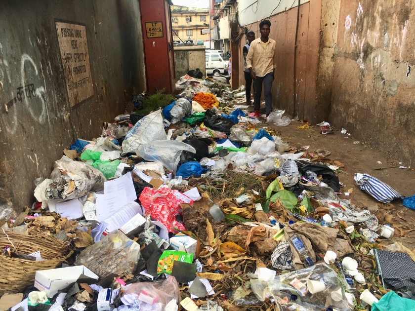 fomento not accepting garbage, madgaon is in trouble | फोमेन्तोने कचरा न स्वीकारल्यामुळे मडगावात लागल्या राशी