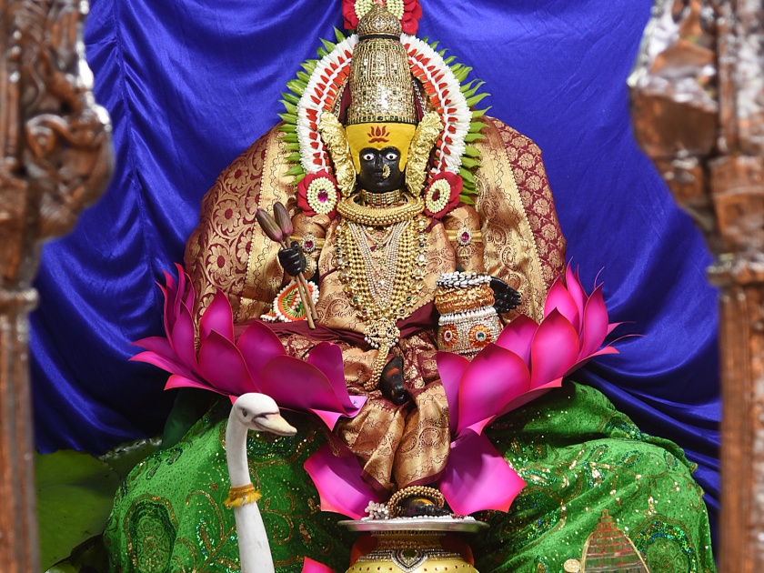 Start of Ambabai Shardiya Navratri festival as Mahashakti Kundalini | महाशक्ती कुंडलिनीस्वरूपा अंबाबाई शारदीय नवरात्रौत्सवास प्रारंभ