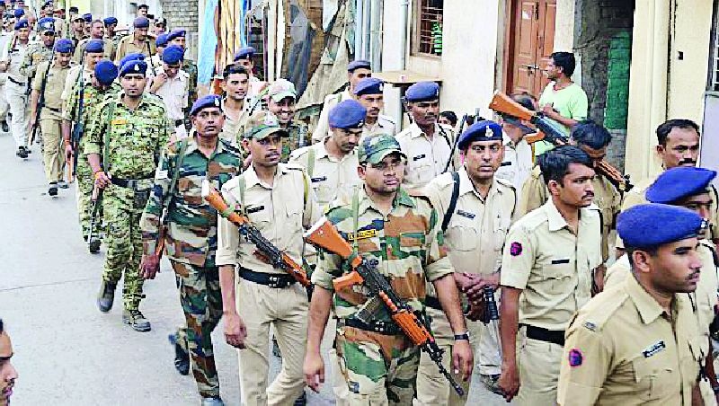 Lok Sabha Election 2019; 350 patrol of armed police jawans | Lok Sabha Election 2019; ३५० सशस्त्र पोलीस जवानांचा पहारा