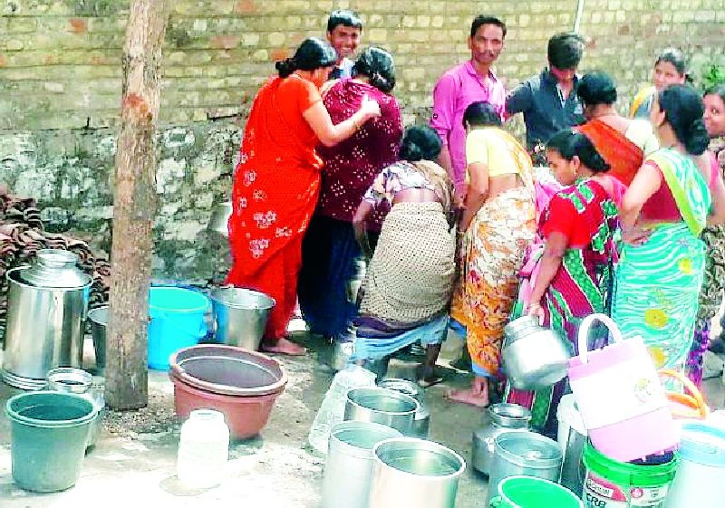 There are 28 villages scarcity in Worud taluka and six days of water in cities | वरूड तालुक्यात २८ गावांत टंचाई, शहरांत सहा दिवसांआड पाणी