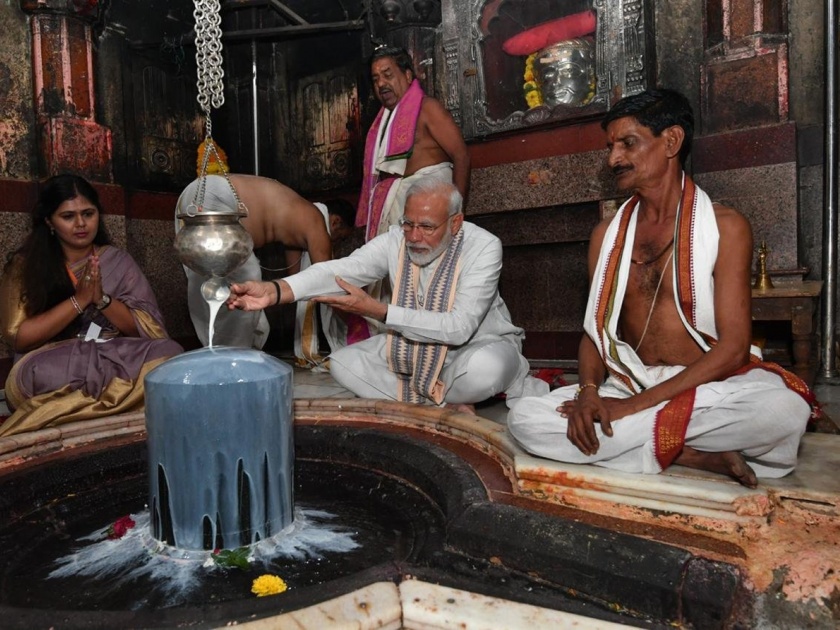Prime Minister Narendra Modi's visit to Prabhu Vaidyanatha | प्रभू वैद्यनाथाचे पंतप्रधान नरेंद्र मोदींनी घेतले दर्शन