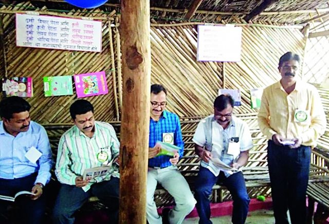 Inspirational undertaking of Vachanakuti in Vaigao | वायगाव येथील वाचनकुटीचा उपक्रम प्रेरणादायी