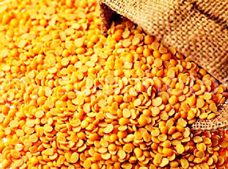 The price of essential grains in the shops is of tur dal | स्वस्त धान्य दुकानातील तूर डाळ महागली