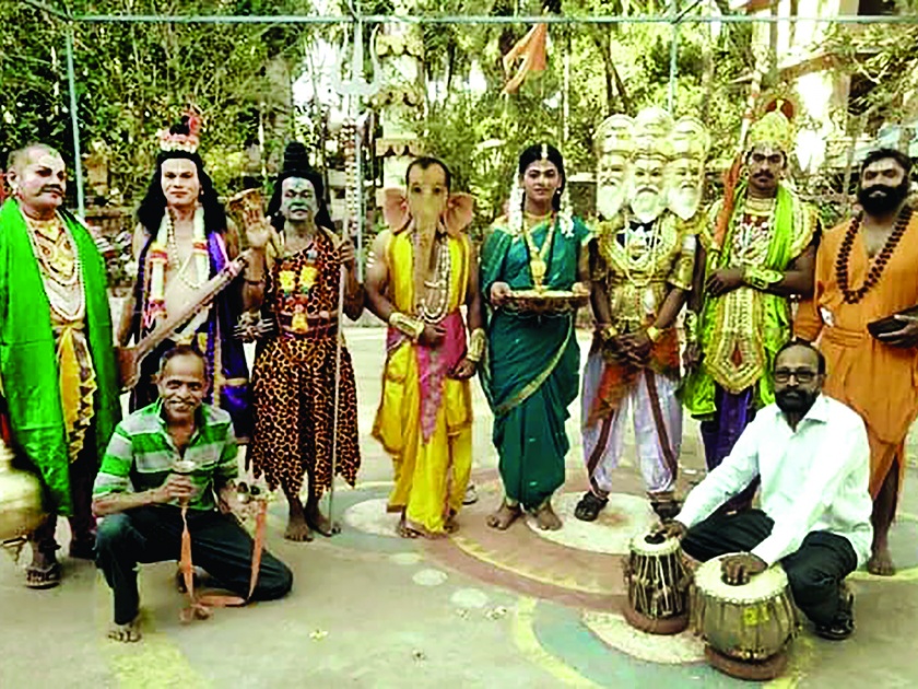  Holi festival: A seven year tradition of shimgotsavas in Gwandiwada | होळीचा सण : गवंडीवाड्याच्या शिमगोत्सवाला १२१ वर्षांची परंपरा