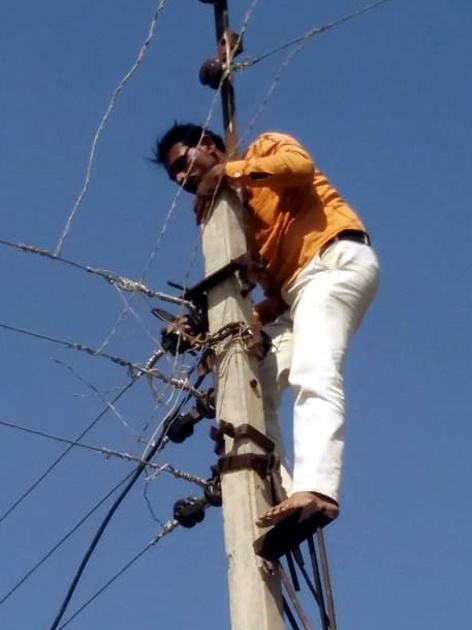 Parbhani: 65 agricultural pumps broken into power | परभणी : ६५ कृषीपंपांची तोडली वीज