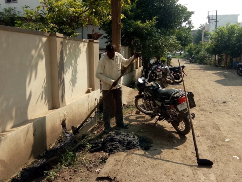 Parbhani: The pace of cleanliness operations under the campaign | परभणी : अभियानांतर्गत स्वच्छतेच्या कामांना दिली गती