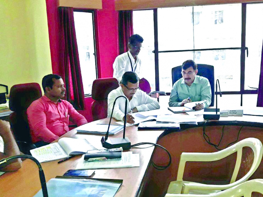 Sindhudurg: Examination of Zilla Parishad from Yashwant Panchayat Raj Campaign Divisional Committee | सिंधुदुर्ग : यशवंत पंचायत राज अभियान विभागस्तरावरील समितीकडून जिल्हा परिषदेची तपासणी