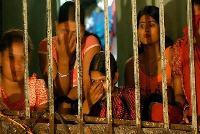 46 lakh cash confiscated of prostitutes grant; An inquiry will be held into the final approval | देहविक्री करणार्‍या महिलांच्या अनुदानापैकी ४६ लाख रोकड जप्त; अंतिम मंजुरी देणाऱ्या अधिकाऱ्यांची होणार चौकशी