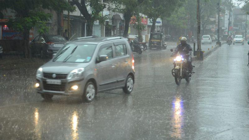 Rains begin in Nagpur; Cloudy weather | नागपुरात पावसाला सुरुवात; सतर्कतेचा इशारा