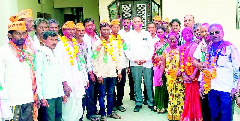 BJP-dominated sarpanchs prevail in Gram Panchayat elections | ग्रामपंचायत निवडणुकीत भाजपबहुल सरपंचांचा वरचष्मा