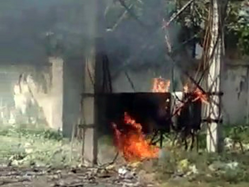  Rohilla accidentally caught fire in Kurunda | कुरुंदा येथे रोहित्राला अचानक लागली आग