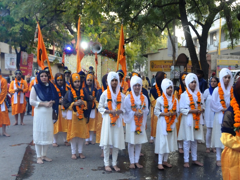  Shubhayatra on the occasion of Gurunanak Jayanti | गुरुनानक जयंतीनिमित्त शोभायात्रा