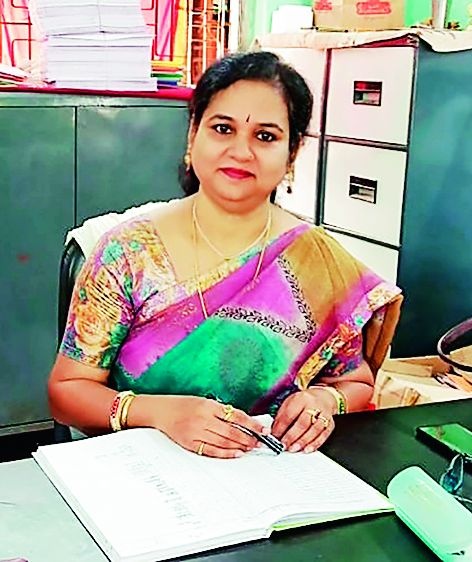 Nagpur Municipal Corporation teacher receives the highest award in the field of science; Selection from competition for Sarabhai Teachers Scientist Award | नागपुरातील मनपा शिक्षिकेने मिळवला विज्ञान क्षेत्रातील सर्वोच्च अवाॅर्ड; साराभाई टीचर्स सायन्टिस्ट अवाॅर्डसाठी स्पर्धेतून निवड