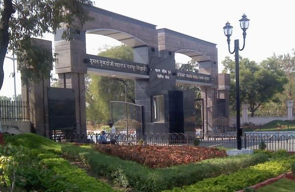 Nagpur University; Sound muted; Allegations by members of the Senate | नागपूर विद्यापीठ; आवाज केला ‘म्यूट’; ‘सिनेट’ सदस्यांचा आरोप