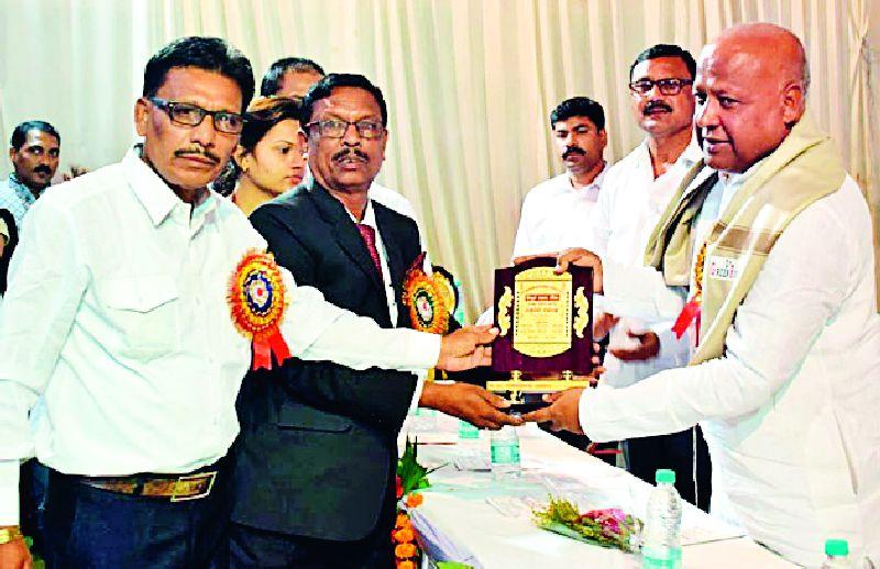 Vidarbha Samaj Gaurav Puraskar Award | विदर्भ समाज गौरव पुरस्कार प्रदान