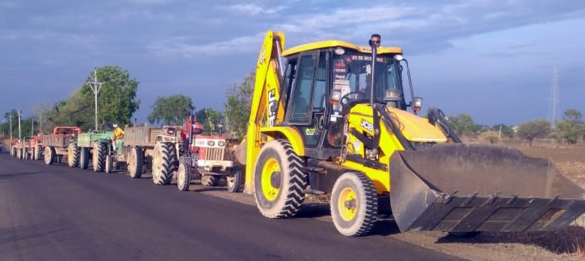 13 tractors, 2 actions on JCB | १३ ट्रॅक्टर, २ जेसीबीवर कारवाई