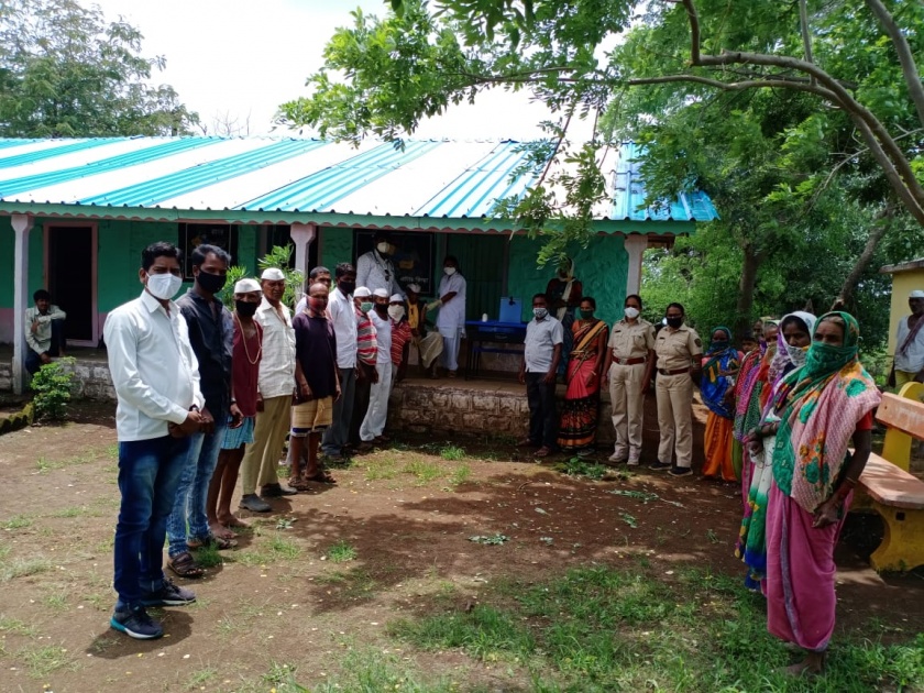 Kovid vaccination campaign at Domkhadak | डोमखडक येथे कोवीड लसिकरण मोहीम