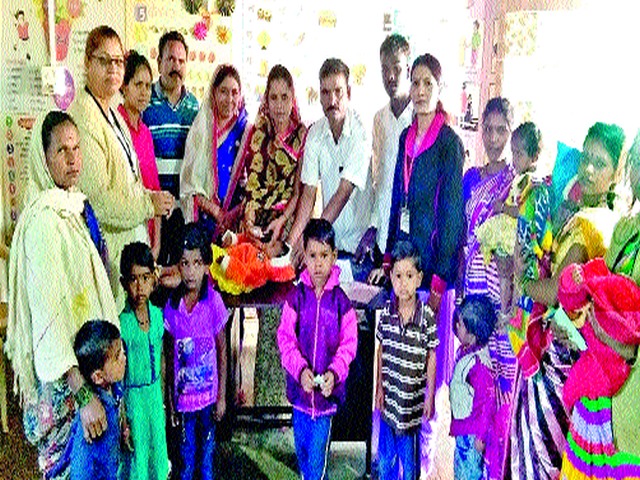 Pimpalgaon city responds to polio vaccination | पोलिओ लसीकरणास पिंपळगाव शहरात प्रतिसाद