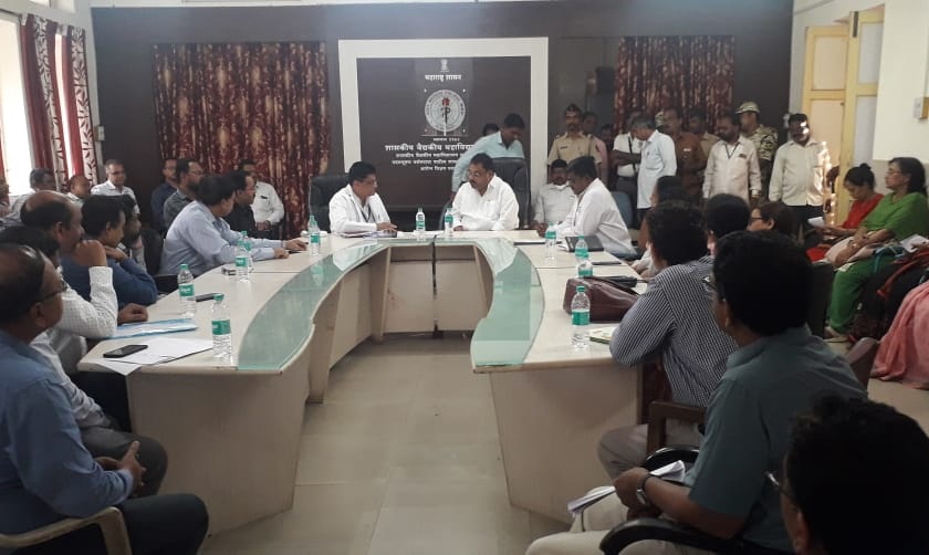 Minister of State for Health Rajendra Patil - Yadravkar visits chambers in Sangli and Miraj | corona virus-आरोग्य राज्यमंत्री यड्रावकर यांची सांगली-मिरज येथील कक्षांना भेटी
