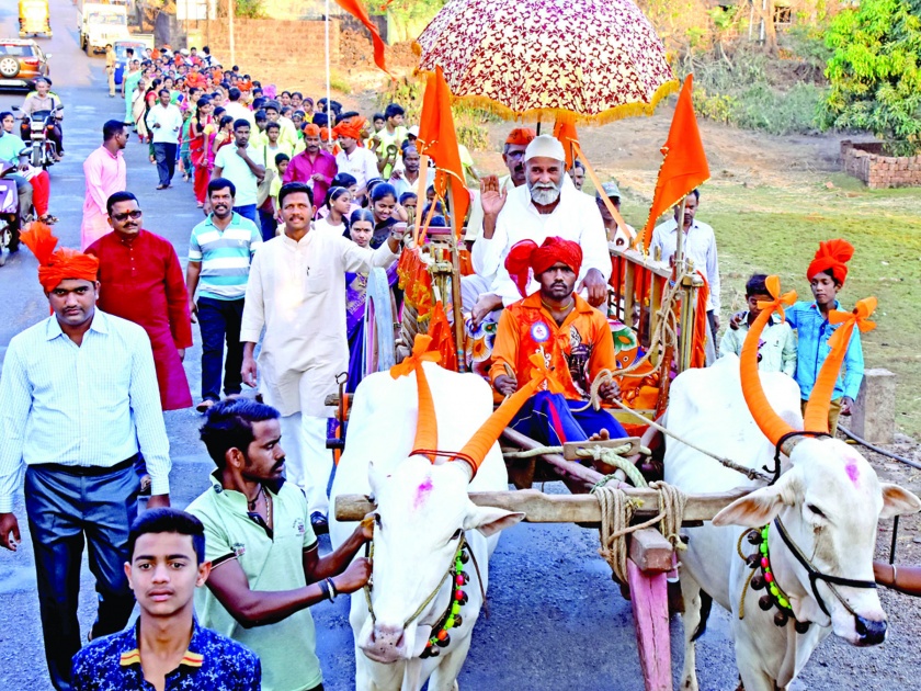 Sindhudurg: Devgadas, through Dholatash Gah | सिंधुदुर्ग : ढोलताशांच्या गजरात देवगडवासीयांनी शोभायात्रेतून पारंपरिकता जपली