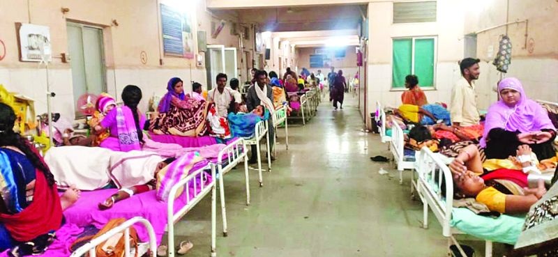 Washim: 'viral fever' outbreak; HOSPITALS Housefull | वाशिम :‘व्हायरल फिव्हर’चा प्रकोप; रुग्णालये हाऊसफुल्ल!