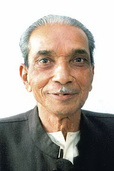 Rajabhau Poffali, founder of Consumer Panchayat, passed away | ग्राहक पंचायतीचे संस्थापक राजाभाऊ पोफळी यांचे निधन