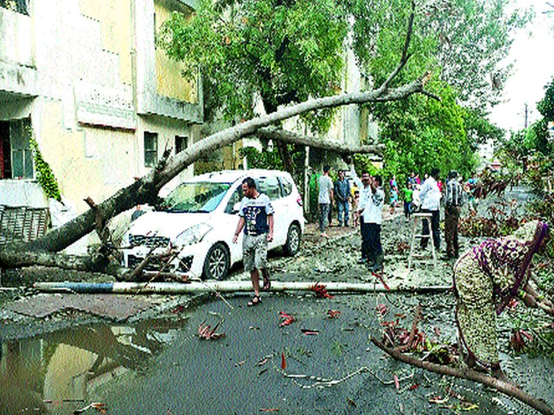  Rainfall loss to Nashik Road | नाशिकरोडला पावसाने नुकसान