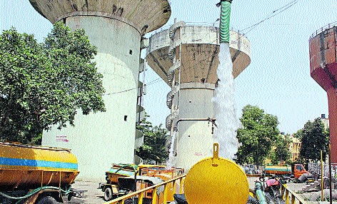 For 18 wards in Aurangabad city, five days water | औरंगाबाद शहरातील १८ वॉर्डांना पाच दिवसांआड पाणी