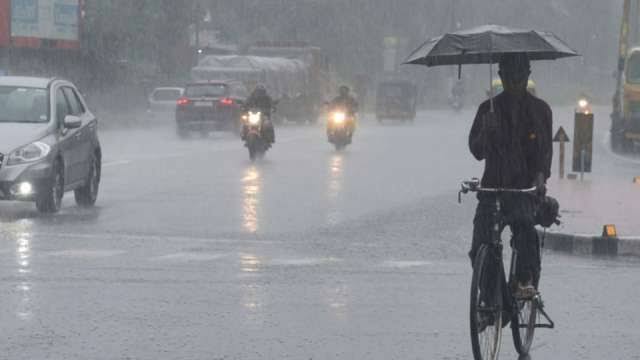 Rain warning in Central Maharashtra, Vidarbha | मध्य महाराष्ट्र, विदर्भात मेघगर्जना व विजांच्या कडकडाटासह पावसाचा इशारा