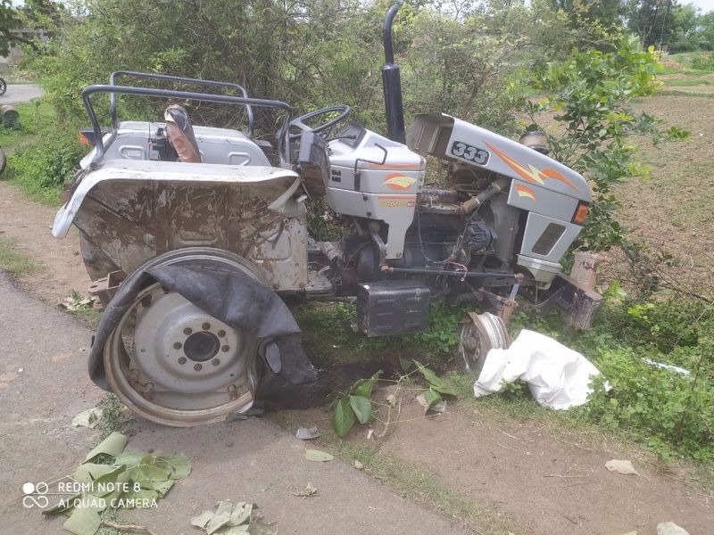 Tractor-ambulance crash in Gondia district; Four injured | गोंदिया जिल्ह्यात ट्रॅक्टर-अ‍ॅम्ब्युलन्सची धडक; चार जखमी