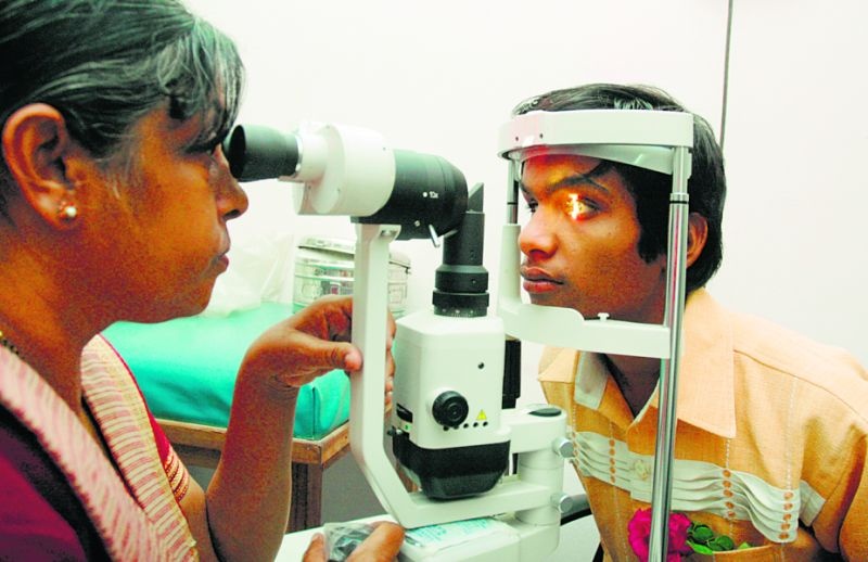 Eclipse in the cataract-free campaign in Nagpur | नागपुरात मोतीबिंदूमुक्त मोहिमेला ग्रहण