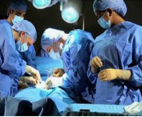 Big decision of the center; Surgery of Ayurveda - Permission to perform surgery | मोठा निर्णय; आयुर्वेदाच्या शल्य - शालाक्य डॉक्टरांना शस्त्रक्रिया करण्यास परवानगी