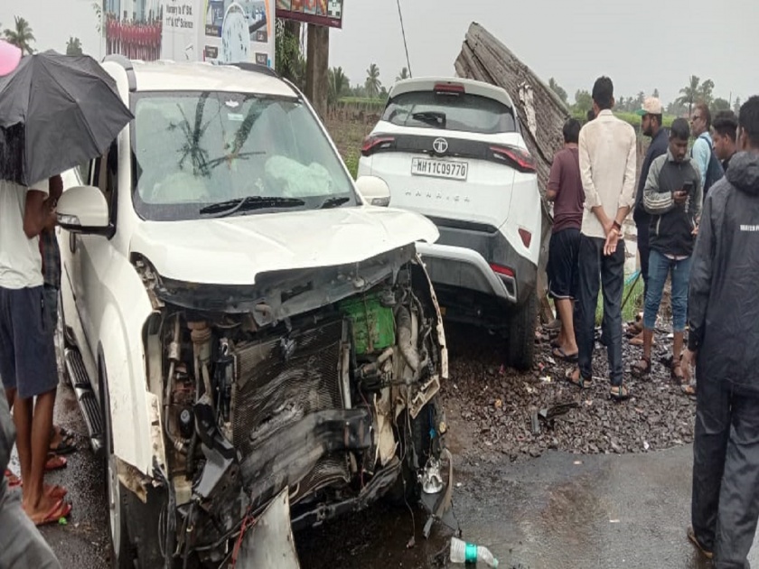 Two car crashes in Takli, airbags save six lives | Accident in Sangli: टाकळीत दोन मोटारींचा भीषण अपघात, 'एअर बॅग'मुळे सहाजणांचे जीव वाचले