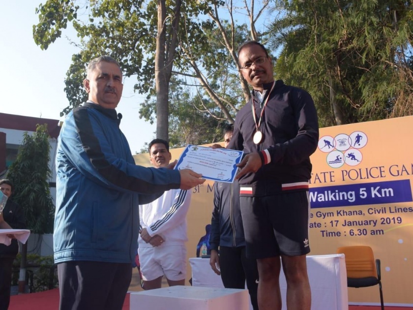  Thane Rural Superintendent of Police Dr. Shivaji Rathod won bronze medal in the Police Sports Games | महाराष्टÑ पोलीस क्रीडा स्पर्धेत ठाणे ग्रामीणचे अधीक्षक डॉ. शिवाजी राठोड यांना कांस्य पदक