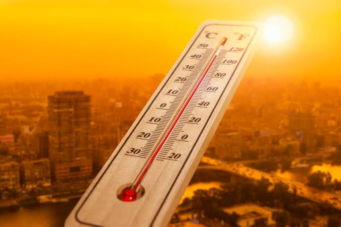 Maximum temperatures reached over forty in many cities in the state | राज्यातील अनेक शहरात कमाल तापमान पोहचले चाळीशी पार