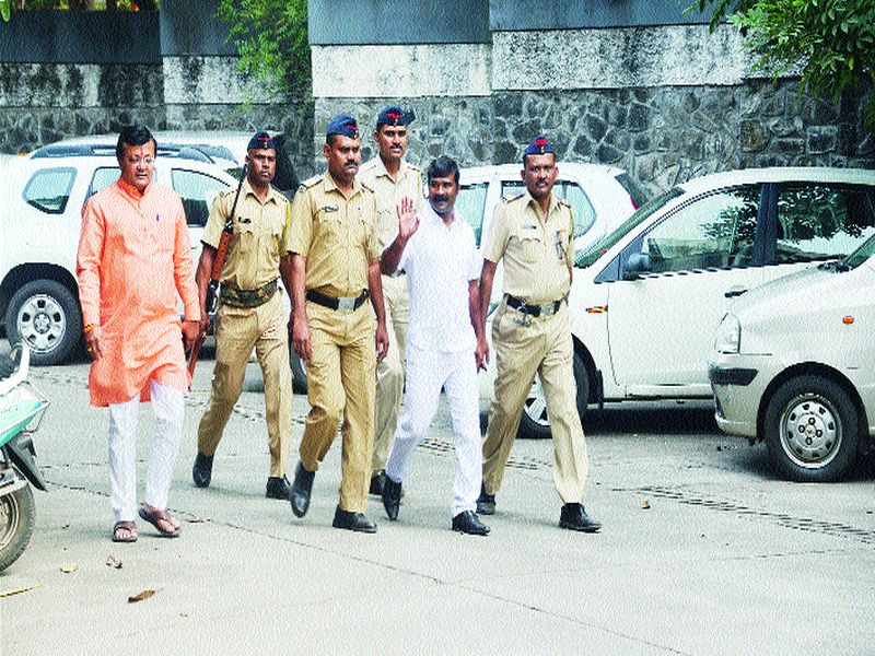 Shetty's Entry; BJP's presence from opponents | शेट्टींची एण्ट्री; विरोधकांकडून भाजपाची हजेरी