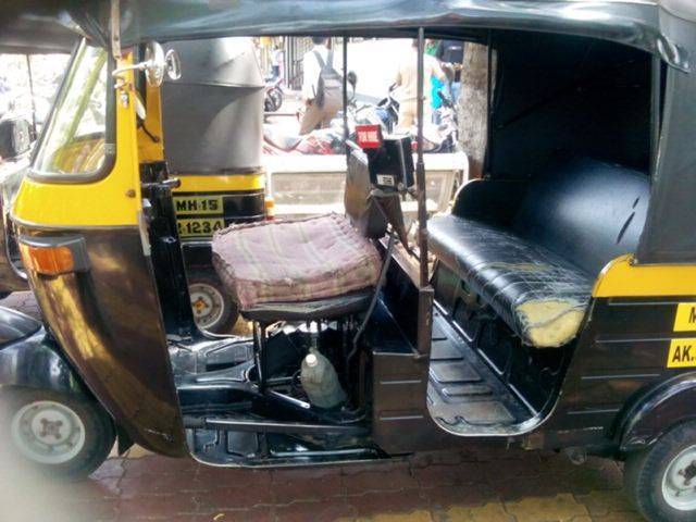  The absconding 'he' is in the custody of the rickshaw | फरार झालेला ‘तो’ रिक्षाचालक ताब्यात