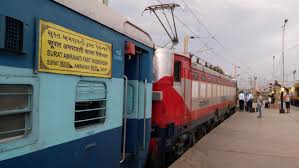 The Amravati train was canceled before it started | सुरू होण्यापूर्वीच रद्द झाली अमरावती रेल्वे गाडी