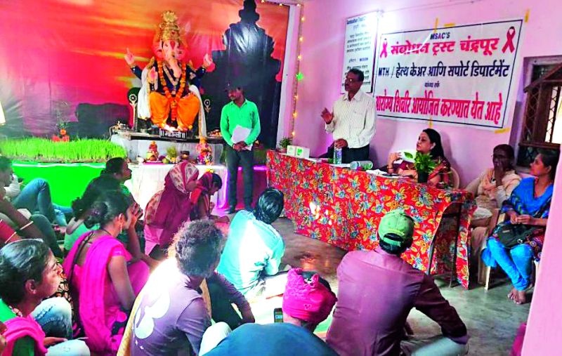 Ganesh Chaturthi 2018; Ganesh festival of homosexuals in Chandrapur | Ganesh Chaturthi 2018; चंद्रपुरात समलैंगिकांचा गणेशोत्सव; स्वातंत्र्याचा श्रीगणेशा