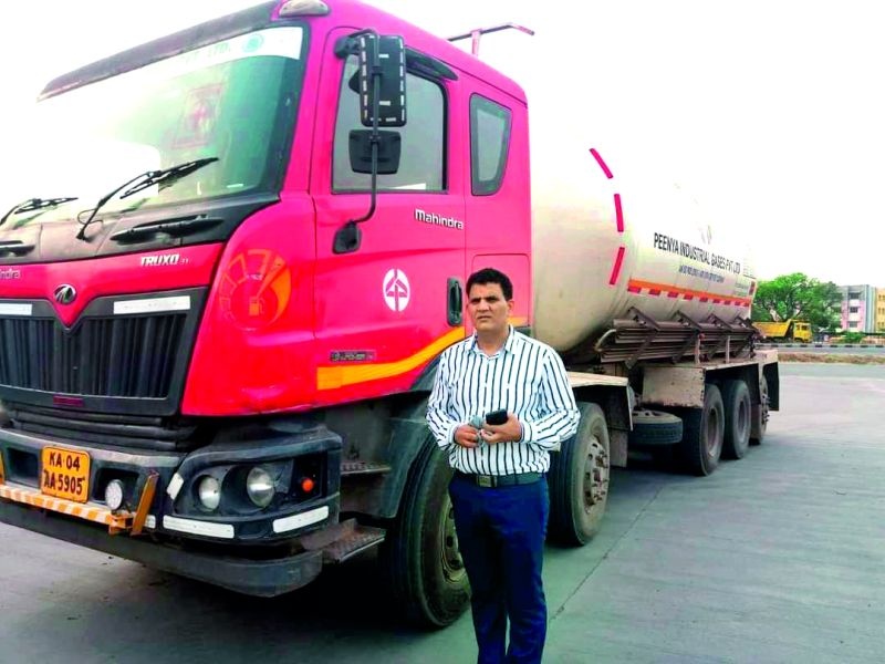 Pyare Khan again gave 32 tons of oxygen to corona patients in Nagpur | सामाजिक जाण! संत्री विकून मोठा झालेला उद्योजक मदतीला धावला, ३२ टन ऑक्सिजन मोफत दिला