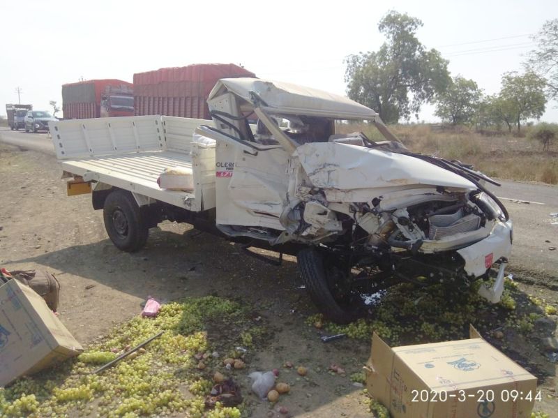Collision of truck's cargo; Driver's death! | ट्रकची मालवाहू वाहनास धडक; चालकाचा मृत्यू!