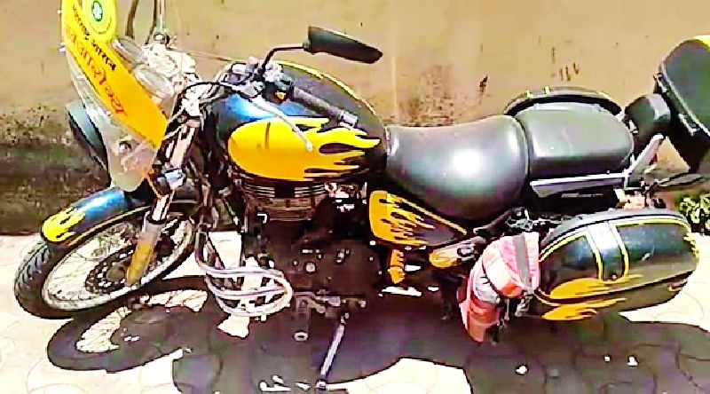 Bike ambulance dust in Melghat | मेळघाटात बाईक अ‍ॅम्ब्युलन्स धूळखात