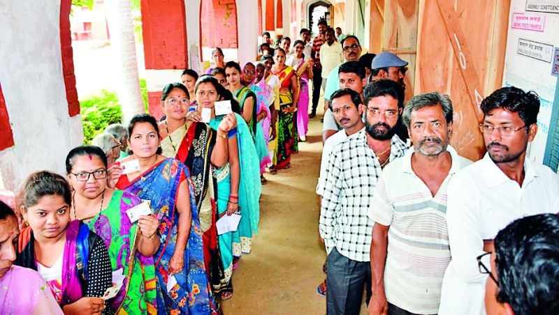 Maharashtra Election 2019 : The fate of 39 candidates is machine-tied | Maharashtra Election 2019 : ३९ उमेदवारांचे भाग्य मशीनबंद