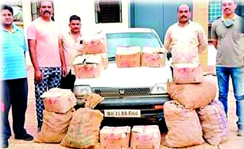 Chandrapur police raids against liquor smuggling | दारु तस्कराविरोधात चंद्रपूर पोलिसांचे धाडसत्र