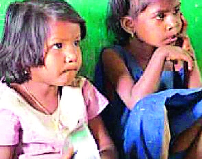 Thousands of children are half-poor due to the collapse of the cradle | पाळणाघरांअभावी हजारो बालक अर्धपोटी