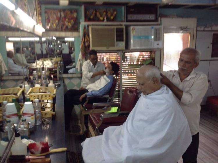 The shopkeepers will meet the corporators of Kolhapur Municipal Corporation | सलून दुकानदार कोल्हापूर महानगरपालिकेच्या पदाधिकाऱ्यांना भेटणार