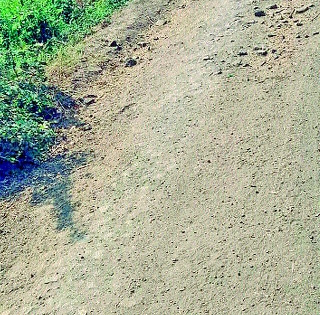 Ambaner-Jirewadi road repair | अंबानेर-जिरेवाडी रस्त्याची दुरवस्था