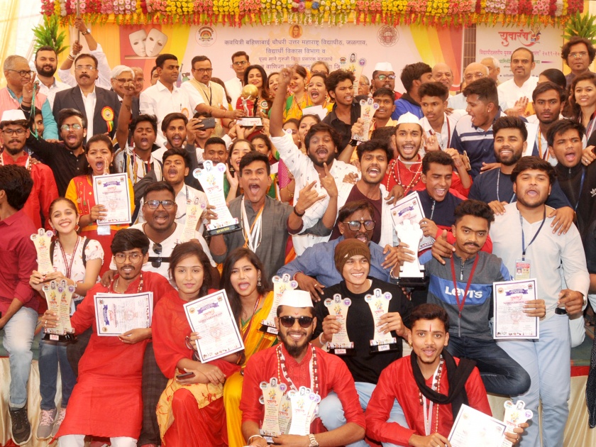 In the Yuvaranga Festival, MJ wins and Pratap College runs | युवारंग महोत्सवात मु.जे.विजेते तर प्रताप महाविद्यालय उपविजेते